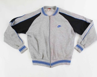 black nike zip up jacket