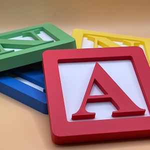 Letras personalizadas inspiradas en Toy Story - Decoración lúdica para habitaciones o fiestas infantiles - Creativa y colorida - Perfecta para habitaciones infantiles