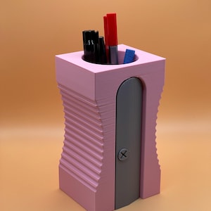 Bleistiftspitzer-Stifthalter Auffällige Schreibtischdeko für Schule, Studium, Atelier; bewahrt Stifte, Marker, Pinsel gut