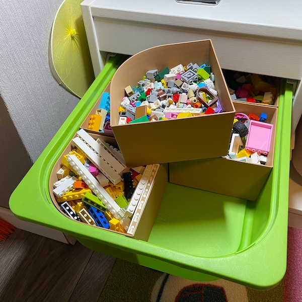 Insert de rangement pour boîtes IKEA TROFAST : une organisation parfaite en toute simplicité ! Organisez la chambre de vos enfants en un rien de temps !