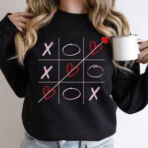 Valentine XO Sweatshirt, Tic Tac Toe Shirt, XO Shirt, Tic Tac Toe Valentine, XOXO Valentine Sweatshirt, xoxo Sweatshirt, Tic Tac Toe, xoxo