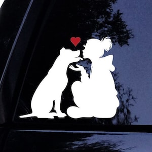 ピットブル デカール パーカー レディはピットブルが大好き (ハート) ピットブルがハートにキスする犬ママ 無料ピットブルママステッカー - ビニール製車窓用デカールステッカー