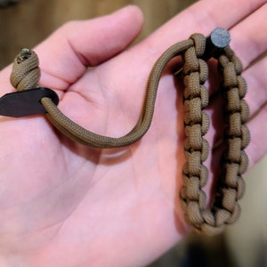 Crafty Fire Bracelet - Paracord Fire Starter Survival Bracelet