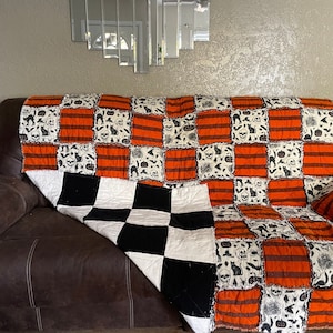 Halloween rag time quilt!