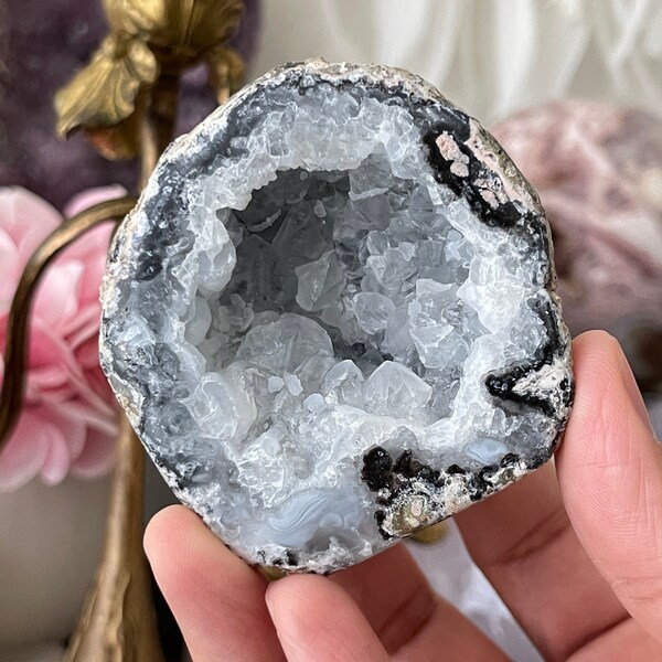 Chalcedony Geode - Etsy
