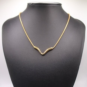 Trifari Vintage Gold Tone Chevron Chain Necklace