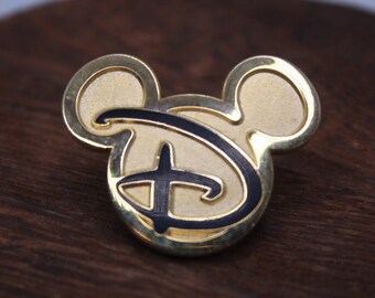 Vintage 2003 RARE Host/Hostess Limited 1 of 500 Disney Mickey Mouse Pin/Brooch