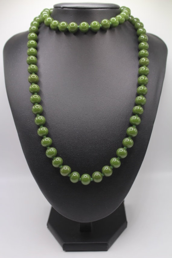 Vintage Hand Strung Jade Bead Necklace