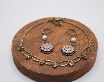 Avon Vintage Rhinestone Bracelet and Earring Set