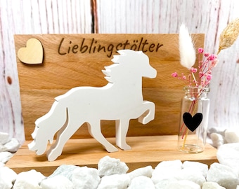Gift set Tölter / Isi / Icelandic horse / Icelandic horse with wooden stand