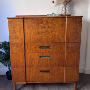 John Widdicomb MCM Mid Century Modern dresser  buffet
