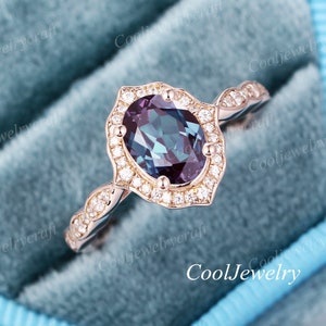 Alexandrite engagement ring Oval Vintage 14k gold ring art deco Moissanite diamond halo ring wedding ring Bridal Promise ring Anniversary