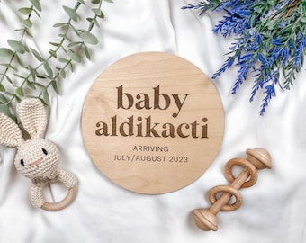 Custom Pregnancy Announcement Sign, Pregnancy Reveal Sign, Photo Prop for Baby Announcement, Maternity Photo Shoot Sign, Oh Baby Sign