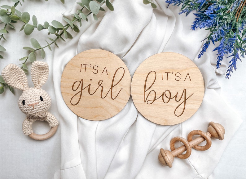 Surprise Gender Reveal Announcement Sign, Its A Girl Its A Boy Gender Photo Prop, Gender Reveal Sign for Hospital, Boy or Girl Gender Reveal Both Signs ENGRAVED