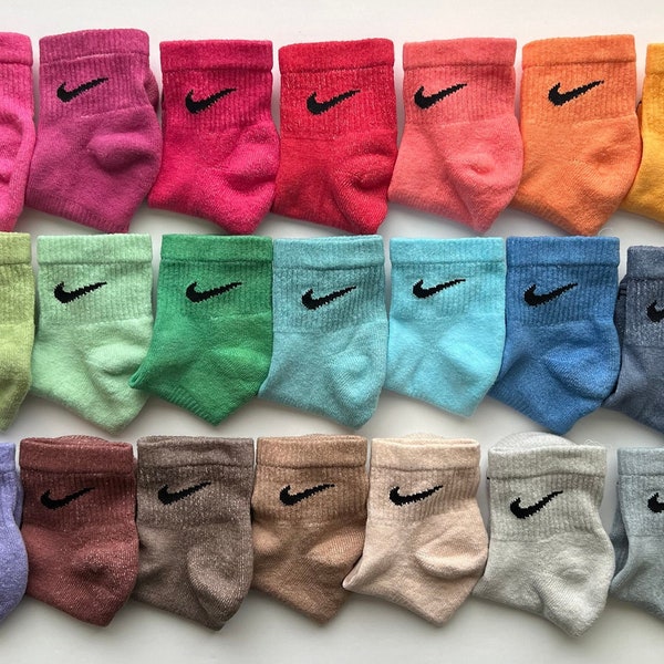 coloured nike socks