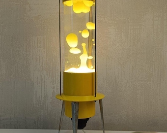 Lampe à lave vintage des années 1970 Rare soviétique écarlate fusée spatiale veilleuse URSS décoration intérieure lampes de table vintage pour belle lampe pour un cadeau.