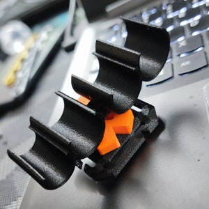 Syringe holder for molle system - carbon fiber nylon FDM printed