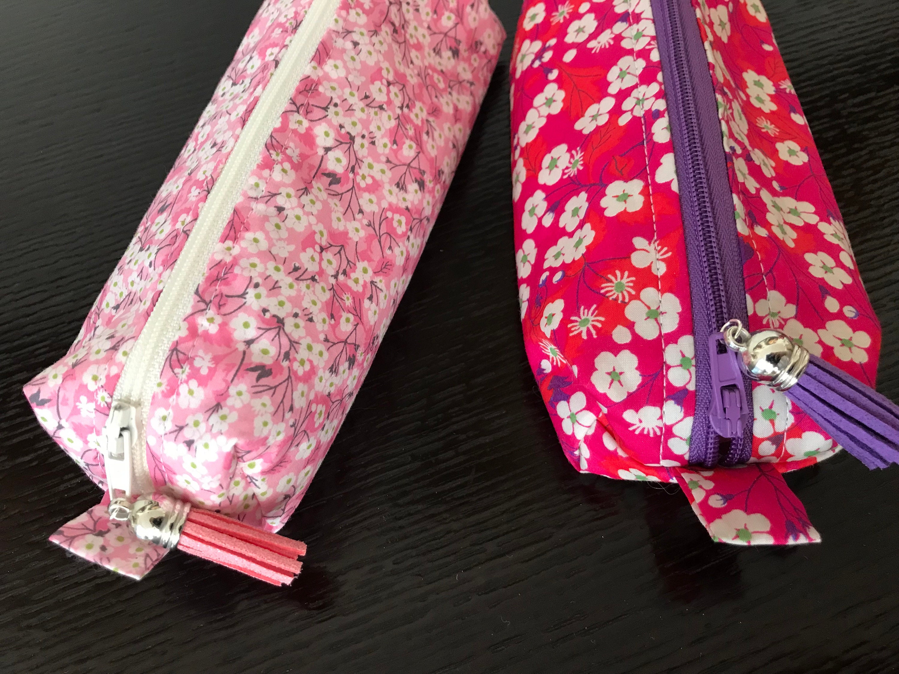 Trousse Fleurie en Tissu Liberty, Mitsi Rose et Rouge, Trousse Zippée Doublée