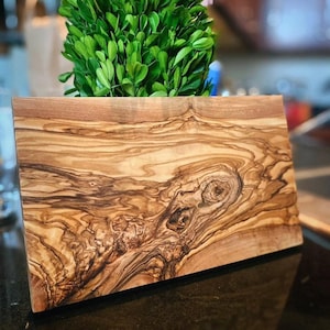 Custom Rectangle Olive Wood Cutting Boards| Perfect Kitchen Gift| Custom Engravings| Chef Gifts| Rustic Kitchen