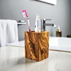 Vaso de baño rectangular de madera de olivo / Portacepillos rústico / Organizador de tocador de madera natural / Contenedor de madera de olivo hecho a mano