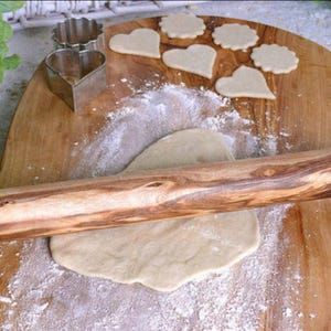 Olive Wood Rolling Pin| Baking Roller| OliveWood| Natural Wood Rolling Pin| Wood Texture Rolling Pin| Rustic Kitchenware| Farmhouse Kitchen|
