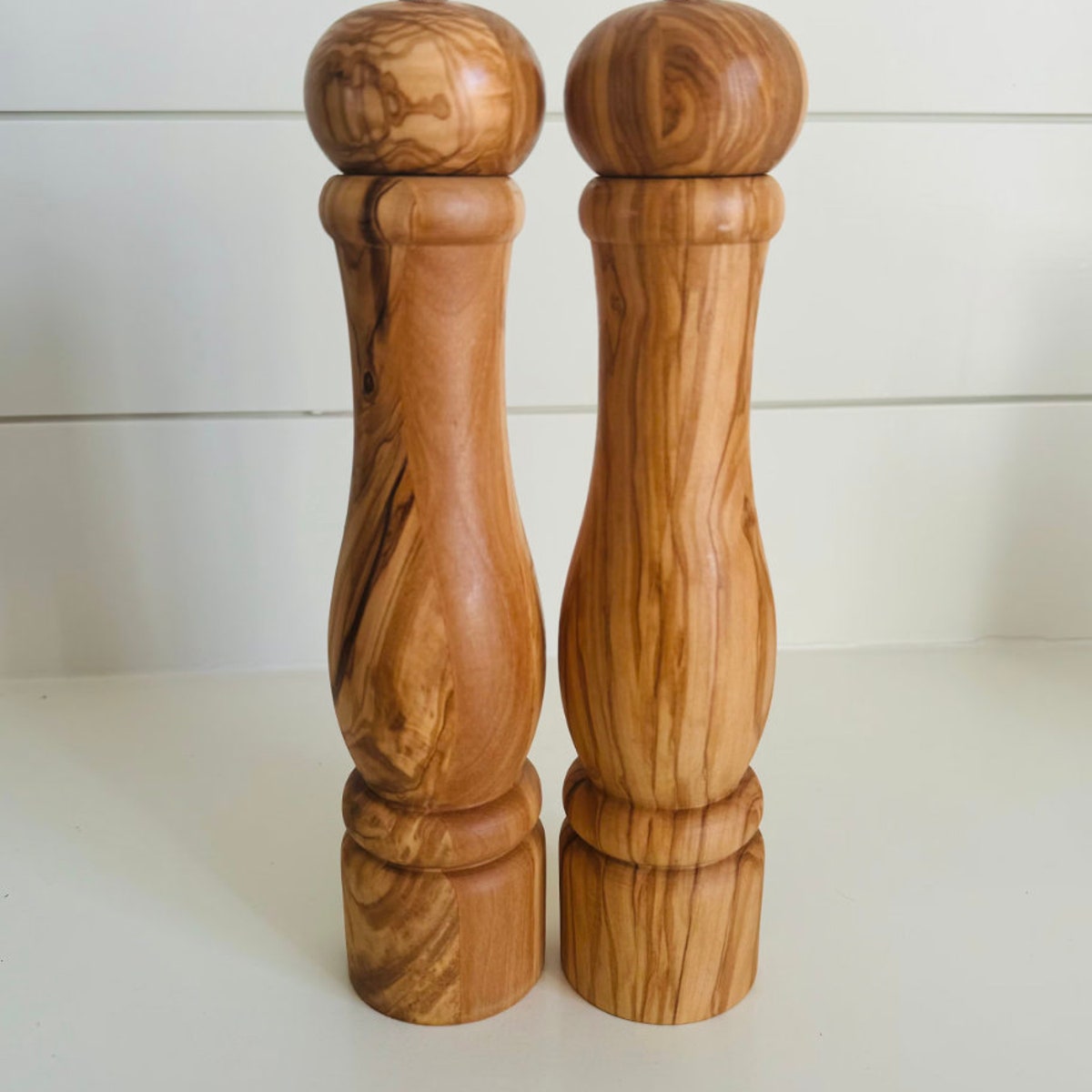 Large Olive Wood Salt & Pepper Grinders| Set of 2| Made From Olive Wood| Rustic Touch to Any Table Top|handmade| Modern Kitchen - Etsy