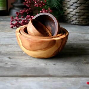 Set mit 4 natürlichen Olivenholzschalen | Holzschalen-Sets | Saucenschalen | Snackschalen| Handgemachte Holzschalen | Holz Gewürzschalen | Lebensmittelsichere Holzschale Bild 4