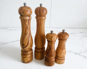 Large Olive Wood Salt & Pepper Mills Set | Handcrafted Grinder Set | Rustic Kitchen Decor | Adjustable Ceramic Mechanism | Gift for Chefs