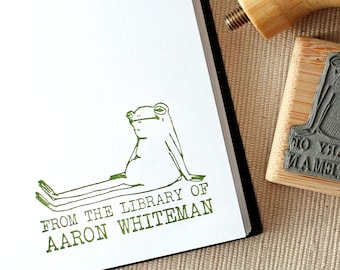 Custom Ex Libris Book Stamp, Cute Sitting Frog, Personalized Library Rubber Stamper with Ink Pad, Book Lover Bibliophile Gift for Him or Her