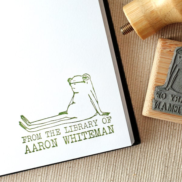 Custom Ex Libris Book Stamp, Cute Sitting Frog, Personalized Library Rubber Stamper with Ink Pad, Book Lover Bibliophile Gift for Him or Her