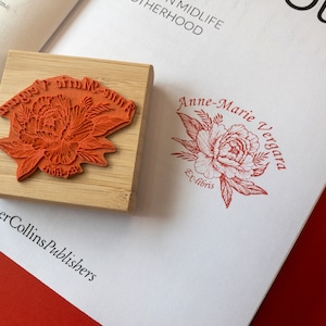 カスタム Ex-Libris ブックスタンプ - 花柄植物デザイン - パーソナライズされた図書館用ゴム製スタンプ - ブックヌーク - 本好きへのギフト - 彼女へのギフト