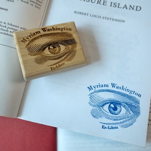 Custom Ex Libris Book Stamp - Hand Drawn Eye Illustration - Personalized Library Name Rubber Stamp - Bookshelf Organizer - Book Lover Gift