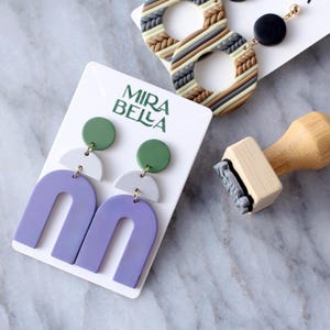 Carimbo de borracha com logotipo personalizado • Carimbo personalizado para mala direta e embalagem comercial • Carimbo para sacola de pano • Carimbo com logotipo comercial • Carimbos grandes e pequenos