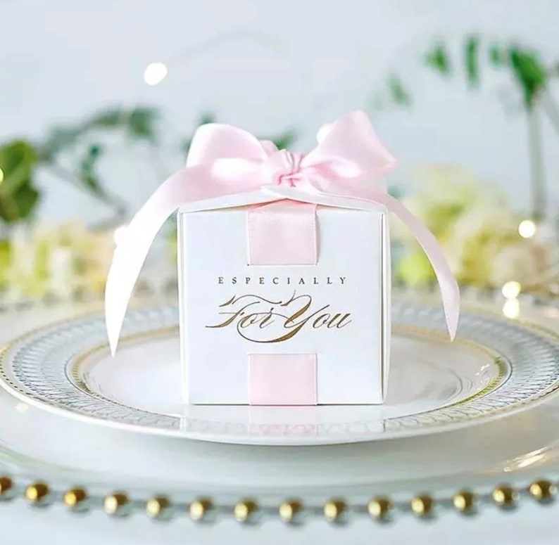 Luxury Wedding Favours Favor Boxes Custom Love Heart Sweet Candy Boxes image 2