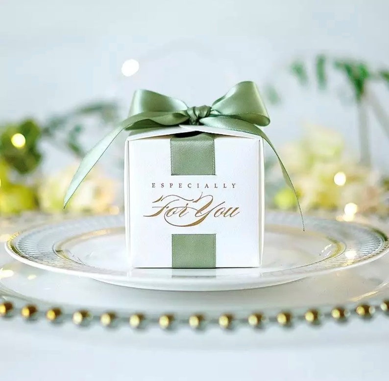 Luxury Wedding Favours Favor Boxes Custom Love Heart Sweet Candy Boxes image 3