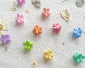 Mini Flower Hair Claws, Set of 10, Flower Hair Clips, Floral Hair Claws, Tiny Hair Claws, Tiny Flower Hair Clips