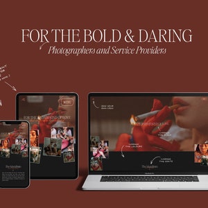 Op de afbeelding: Een website-ontwerptemplate voor fotografen en dienstverleners. De template heeft een donkere achtergrond met een collage van afbeeldingen en de tekst "For the badass kind of love".