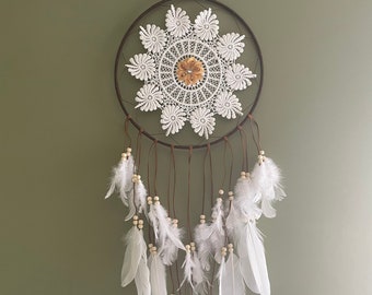 Tillia- White Feather Dreamcatcher with Flower Centre