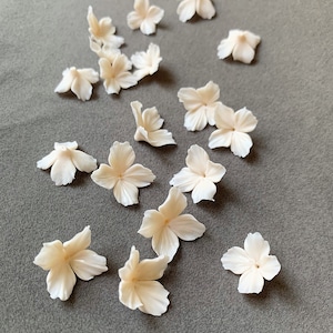 10pcs Clay Flower Beads, Flowers Polymer, Clay Flowers Beading Flowers for Tiara Making Flower Bead Caps, Crown Hair Accessories 1.5-2.5cm