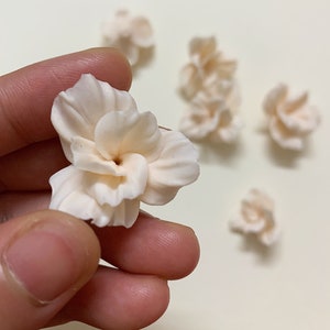 Personalized 10pcs Clay Flower Beads, Flowers Polymer, Clay Flowers Beading Flowers for Tiara Making Flower Bead Caps 1.5-2.5cm