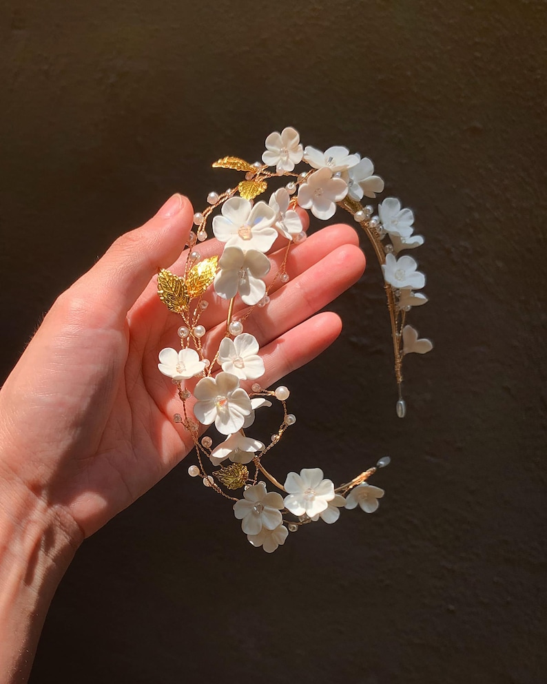 White Clay Flower Headband, Gold Pearl White Flower Bridal Headband, Bridal Headband Floral, Wedding Hair Accessory, Polymer Flower Headband image 3