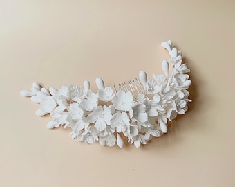 Braut Haarkamm mit Perle weiße Ton Blume, Braut Haarkamm, weiße Perle Haarkamm, Braut Haarschmuck, Kristall Braut Haarkamm