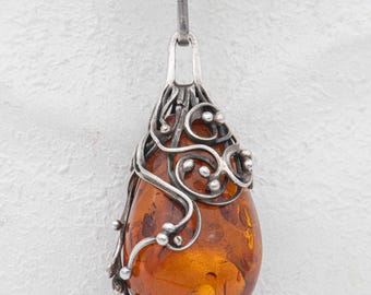 62 mm - Large True Vintage Art Nouveau Amber Pendant in 925 Sterling Silver - circa 1960