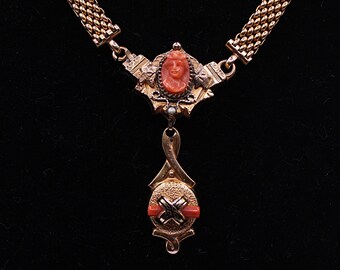 Pendentif Antique Or 18k Avec Camée En Corail Et Perle De Corail - Circa 1900, Occasion