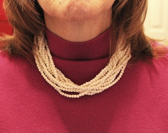 Collar vintage de 5 hebras de coral blanco con cierre de oro blanco de 14 k, 86 cm (34"), 125 g