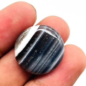 Colar de opala azul artesanal de 21 quilates - Joia exclusiva com pedras preciosas - Pingente de opala azul - Joia com pedras naturais para mulheres - 21 x 21 x 6 mm