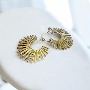 Gold Tone Fan-Shaped Textured Hoop Earrings, Bold Statement Jewelry