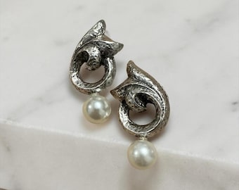 Artisan Pearl Drop Earrings: Textured Silver, Elegant Design