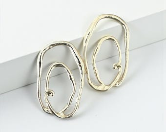 Pendientes ovalados texturizados abstractos / Pendientes de arte moderno chapados en oro y plata / Diseño geométrico ligero