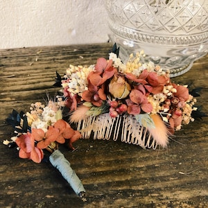 Hair comb, hair accessories, bridal, bride, bride to be, bachelorette party, JGA, wedding, dried flowers, flowers in the hair, flower decorations